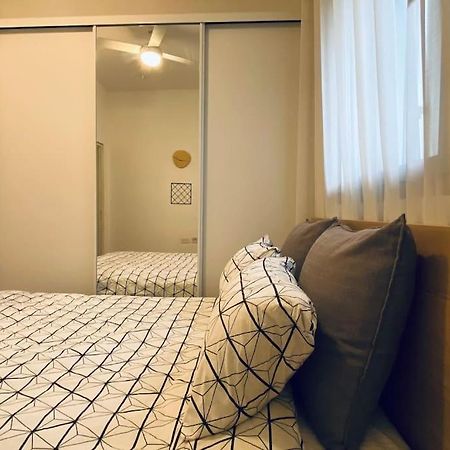 Laura Compound- Authentic 1 Bedroom Charming & Specious 特拉维夫 外观 照片